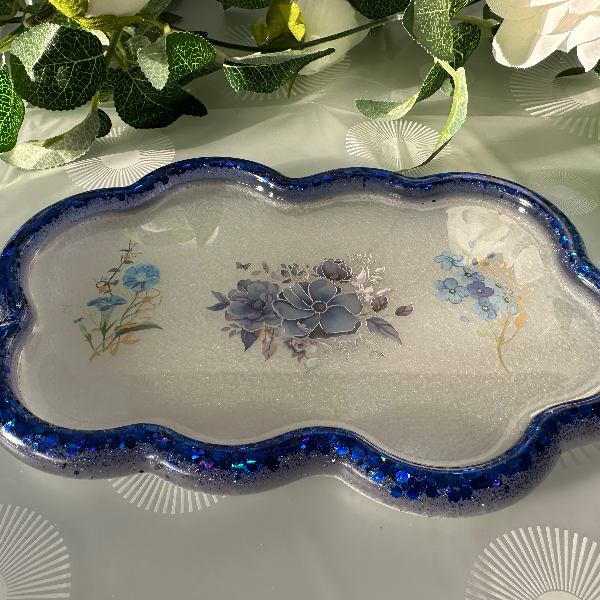 Large Cloud Tray view 2